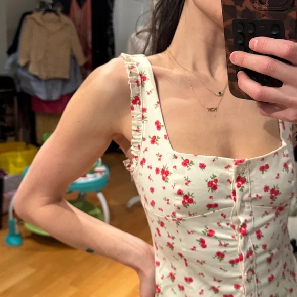 Stretchy Zara Ruffle Top - Picture 2 of 2